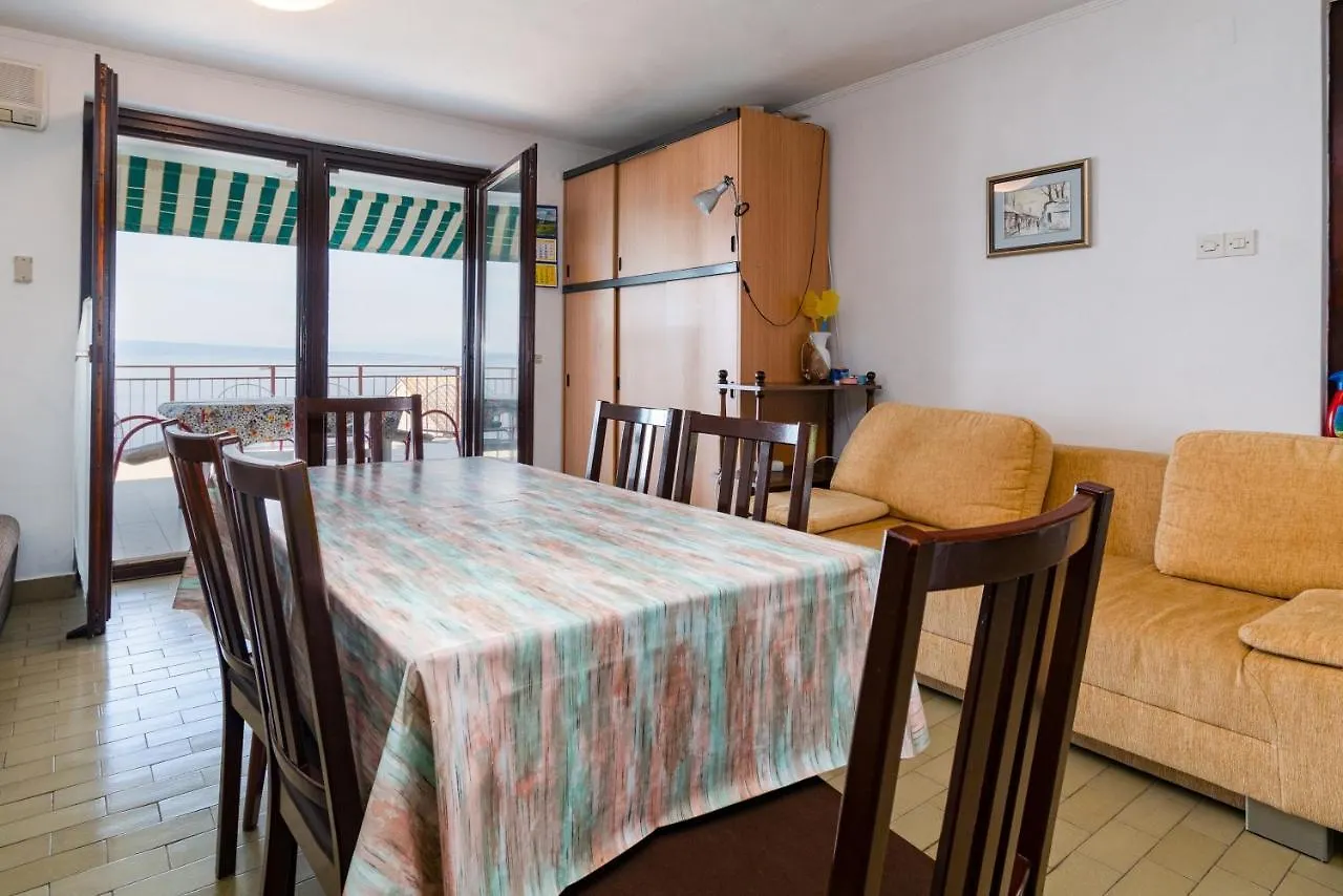 Apartments With Wifi Klenovica, Novi Vinodolski - 5530 Croatia